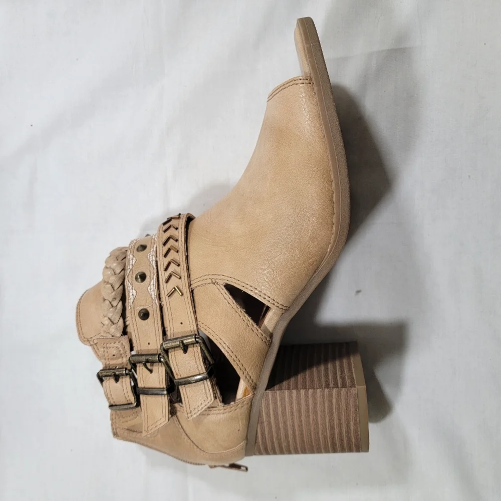 Sugar Womens Riverdale Ankle Booties Brown Block Heel Studded Beads Back Zip 9.5
